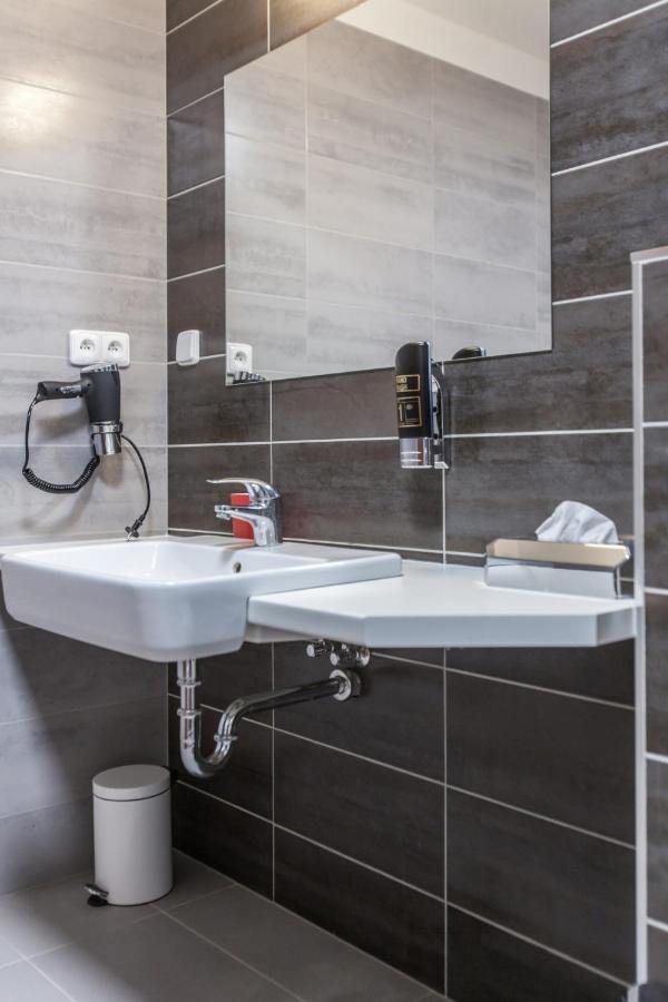 - Hotel Kurdějov